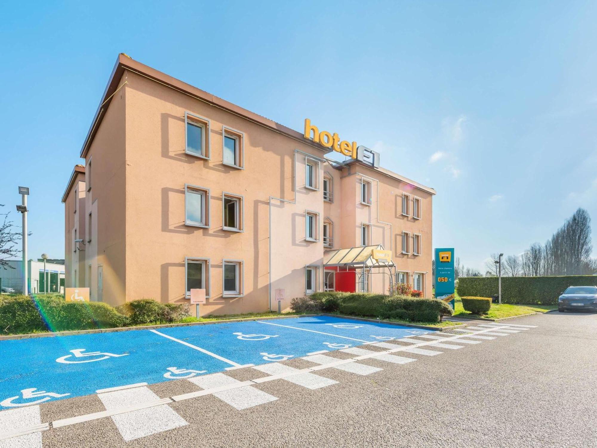 Hotelf1 Lyon Bourgoin-Jallieu L'Isle-d'Abeau Esterno foto