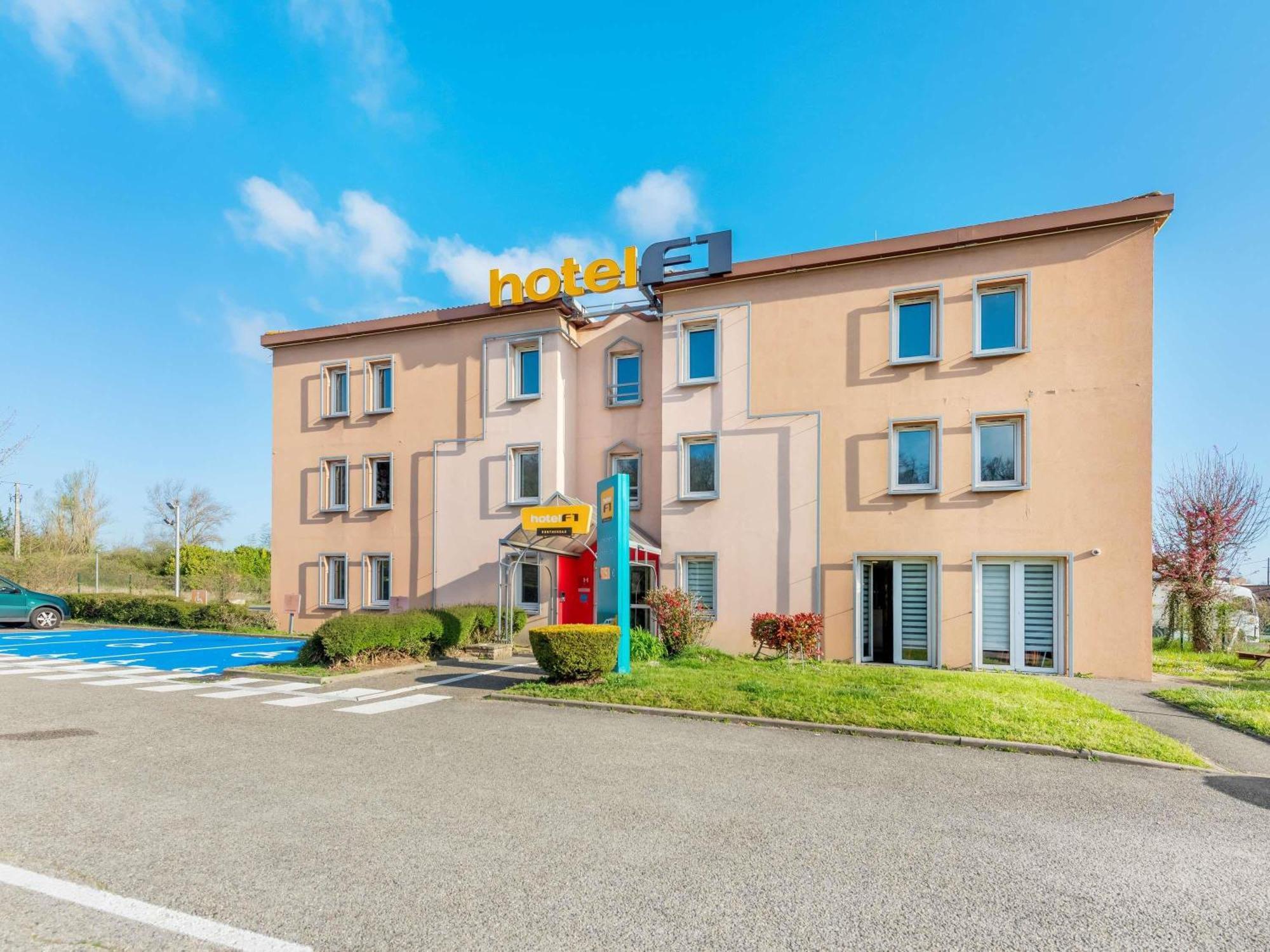 Hotelf1 Lyon Bourgoin-Jallieu L'Isle-d'Abeau Esterno foto