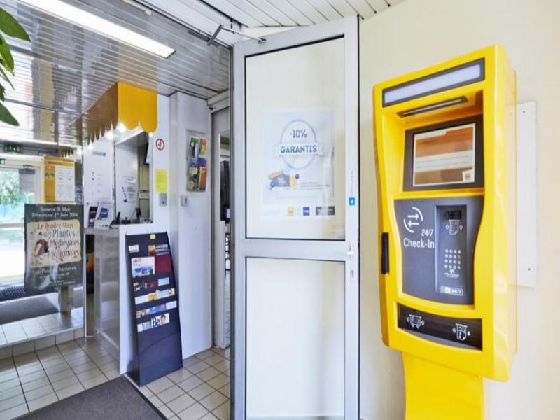 Hotelf1 Lyon Bourgoin-Jallieu L'Isle-d'Abeau Esterno foto